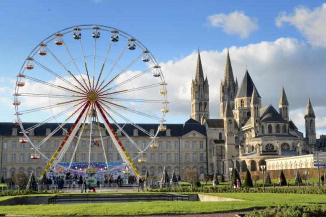 Hypercentre Haut De Gamme Caen Buitenkant foto